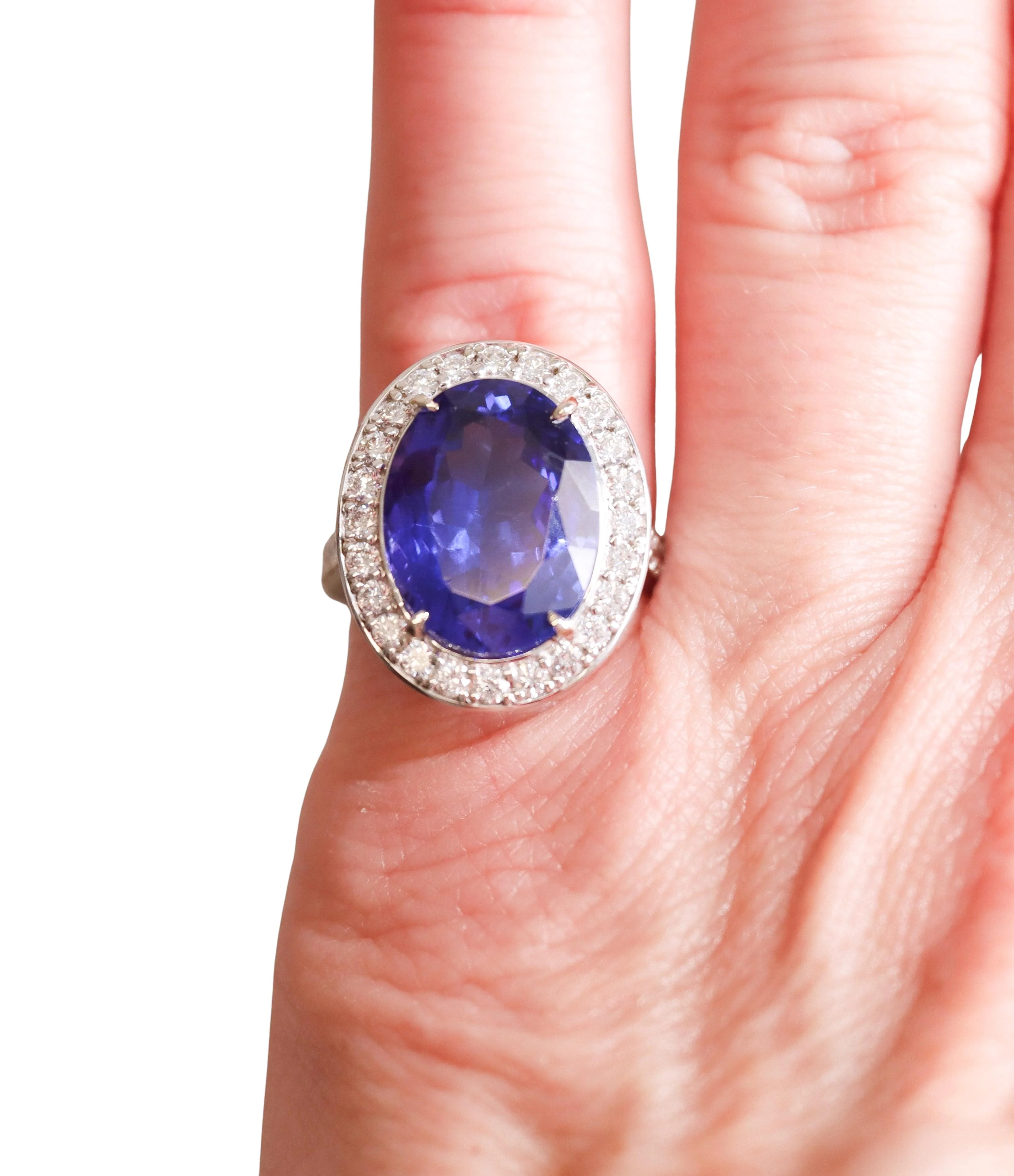 10.76ct Tanzanite Diamond Gold Cocktail Ring