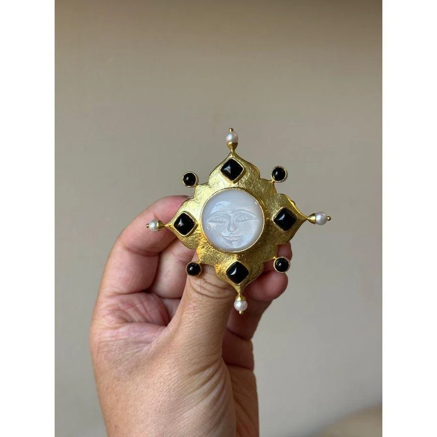 Elizabeth Locke Gold Moonstone Onyx Pearl Moon Face Brooch Pin