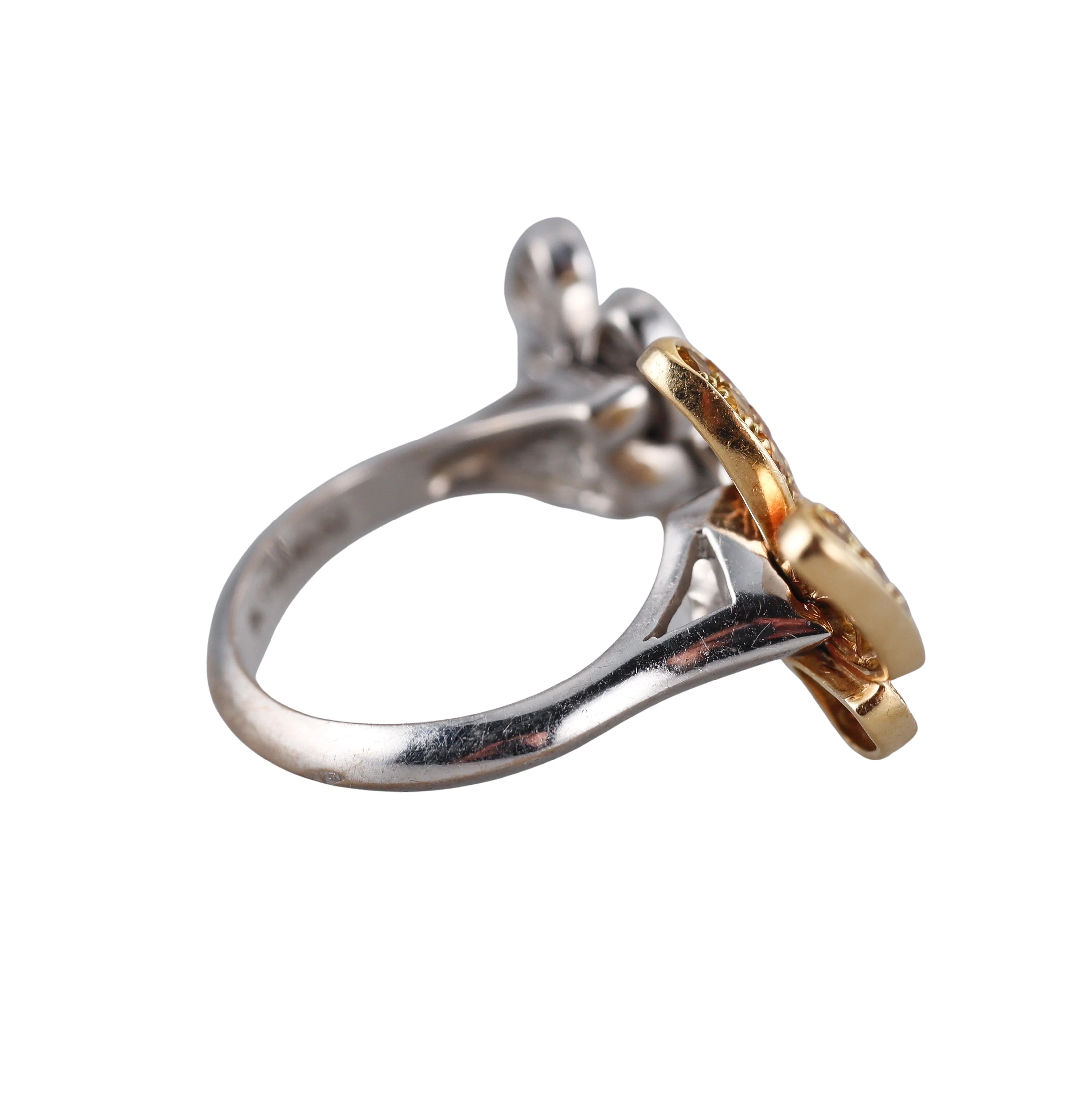 Van Cleef  Arpels Between the Finger Butterfly Diamond Sapphire Gold Ring