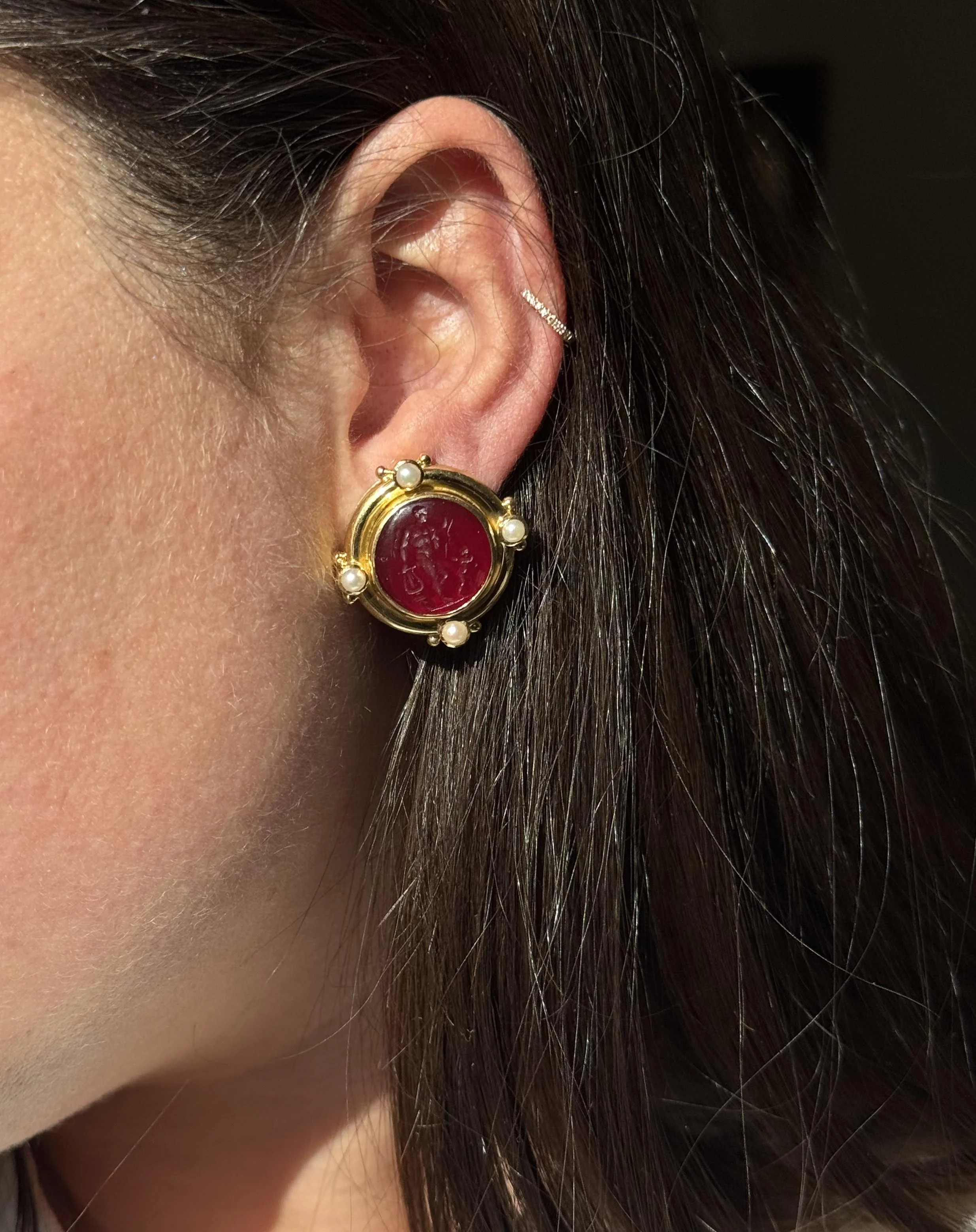 Elizabeth Locke Venetian Glass Intaglio Pearl Gold Earrings