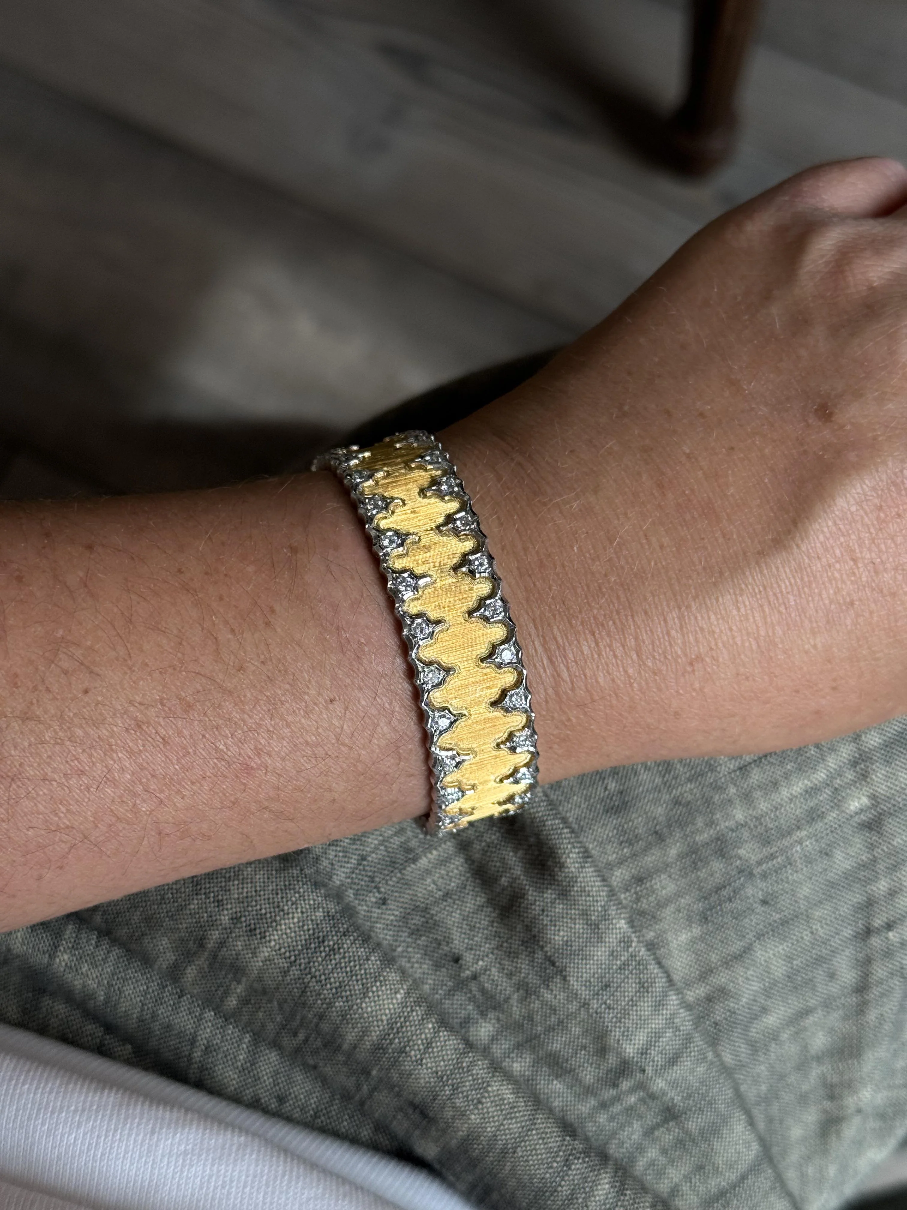 Buccellati Diamond Gold Classic Cuff Bracelet