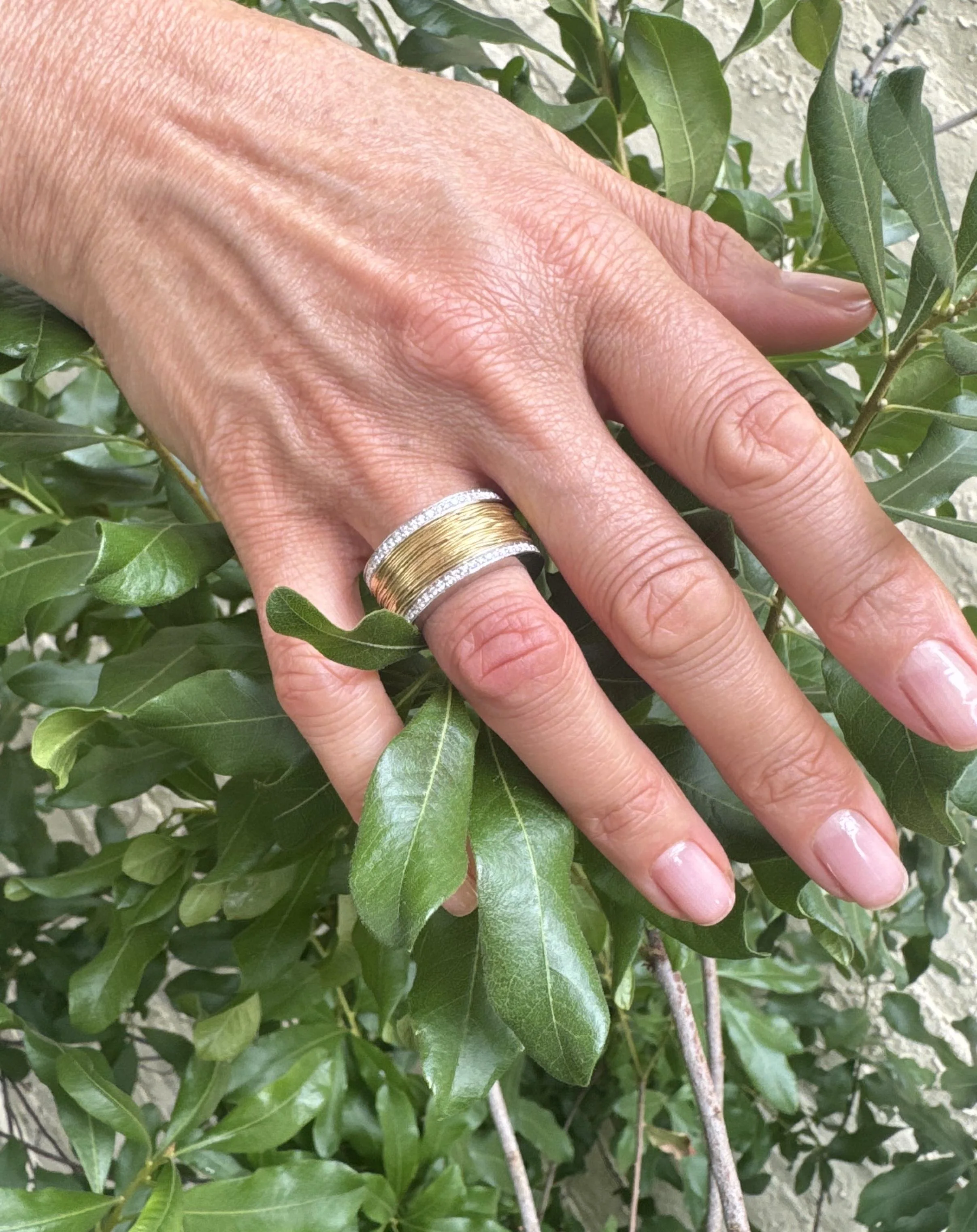 Pasquale Bruni Amor Est Vita Two Tone Gold Diamond Band Ring