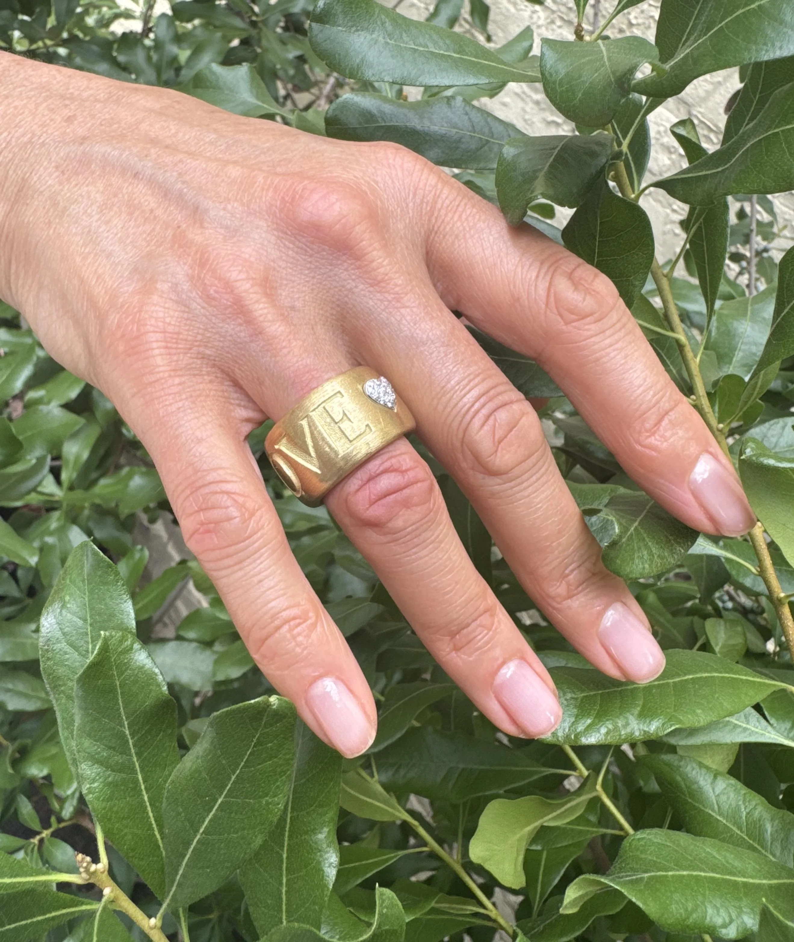 Pasquale Bruni Gold Diamond Love Band Ring