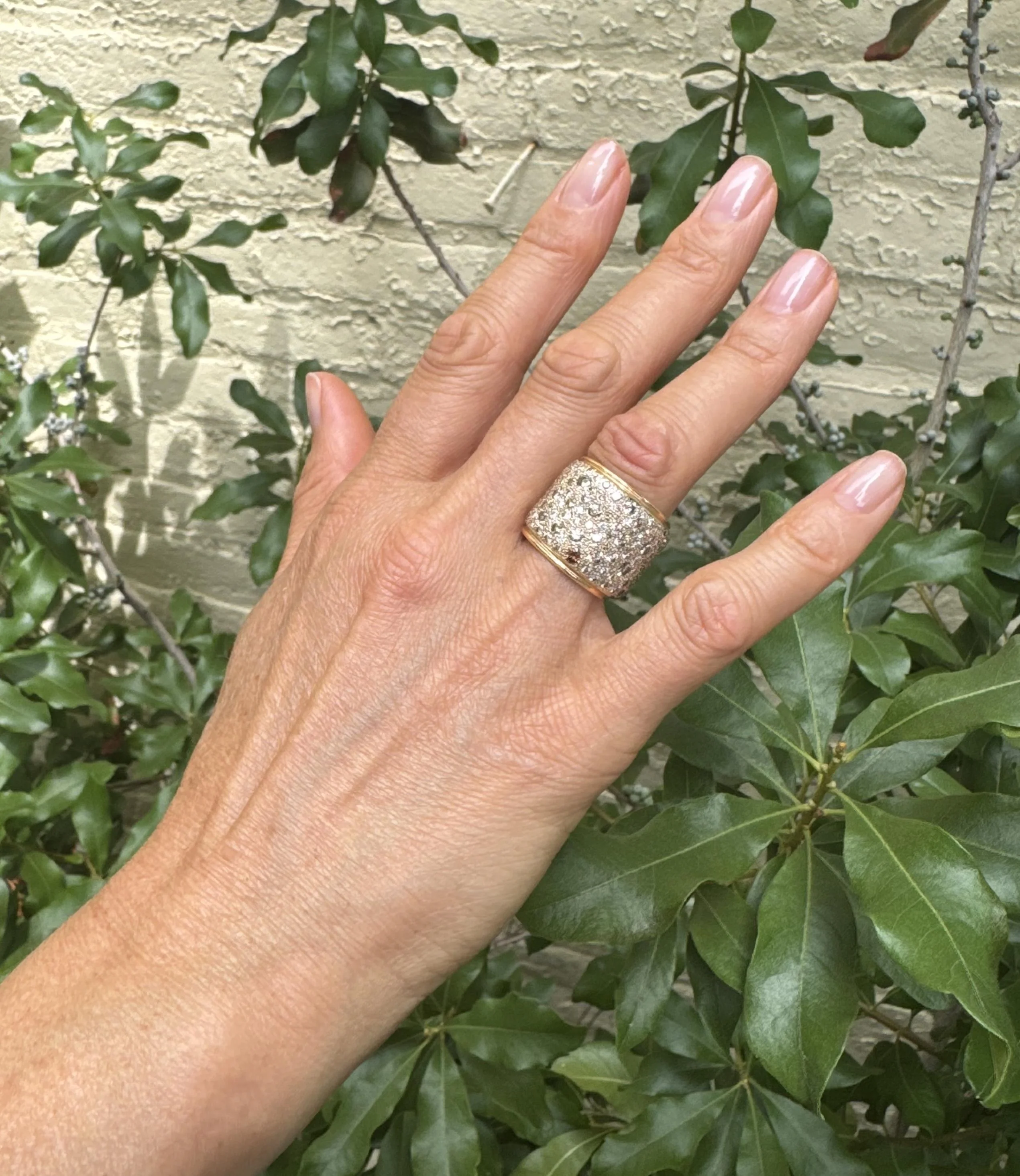 Pomellato Sabbia Fancy Diamond Gold Band Ring