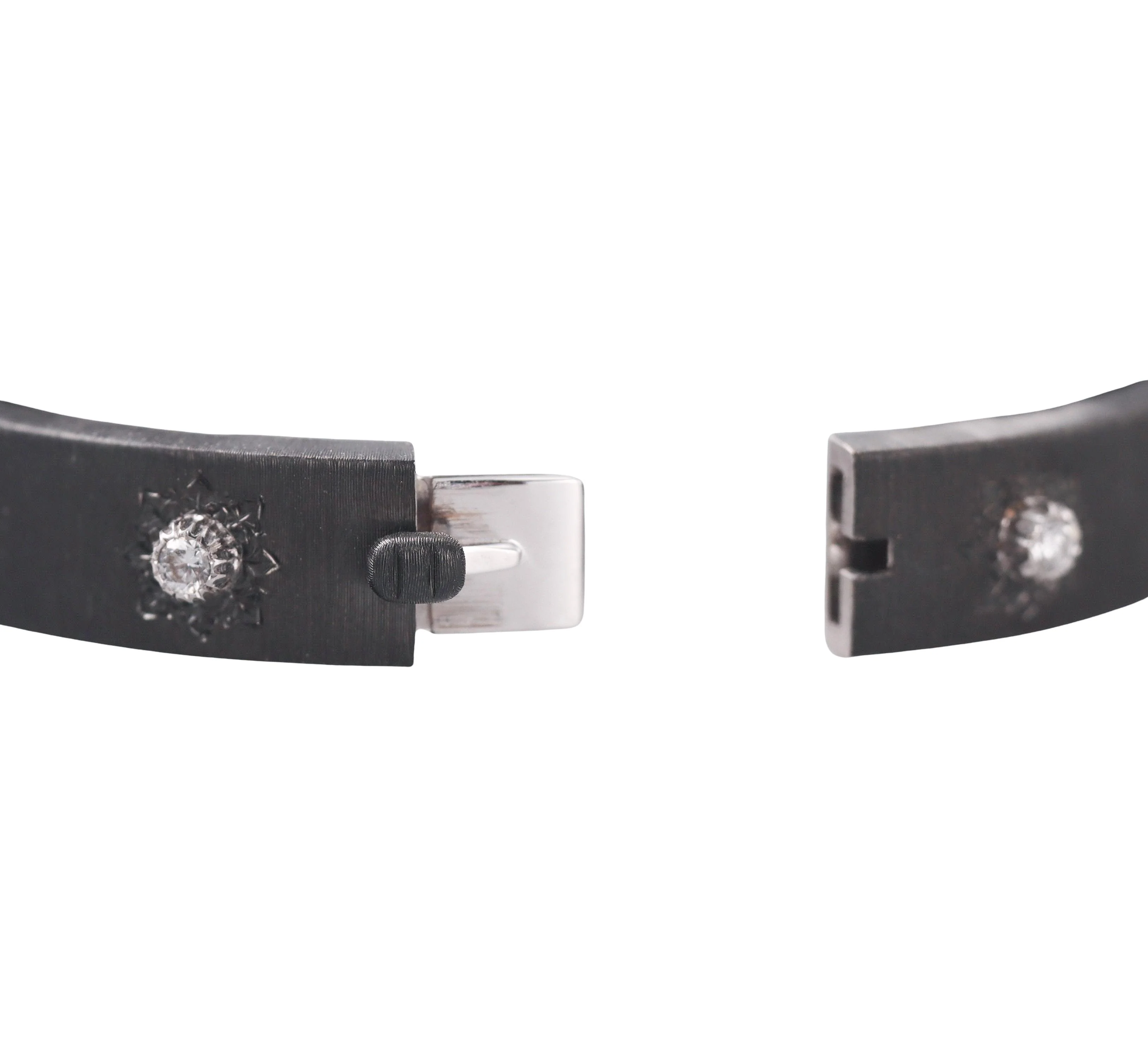 Buccellati Macri Classic Blackened Gold Diamond Bracelet