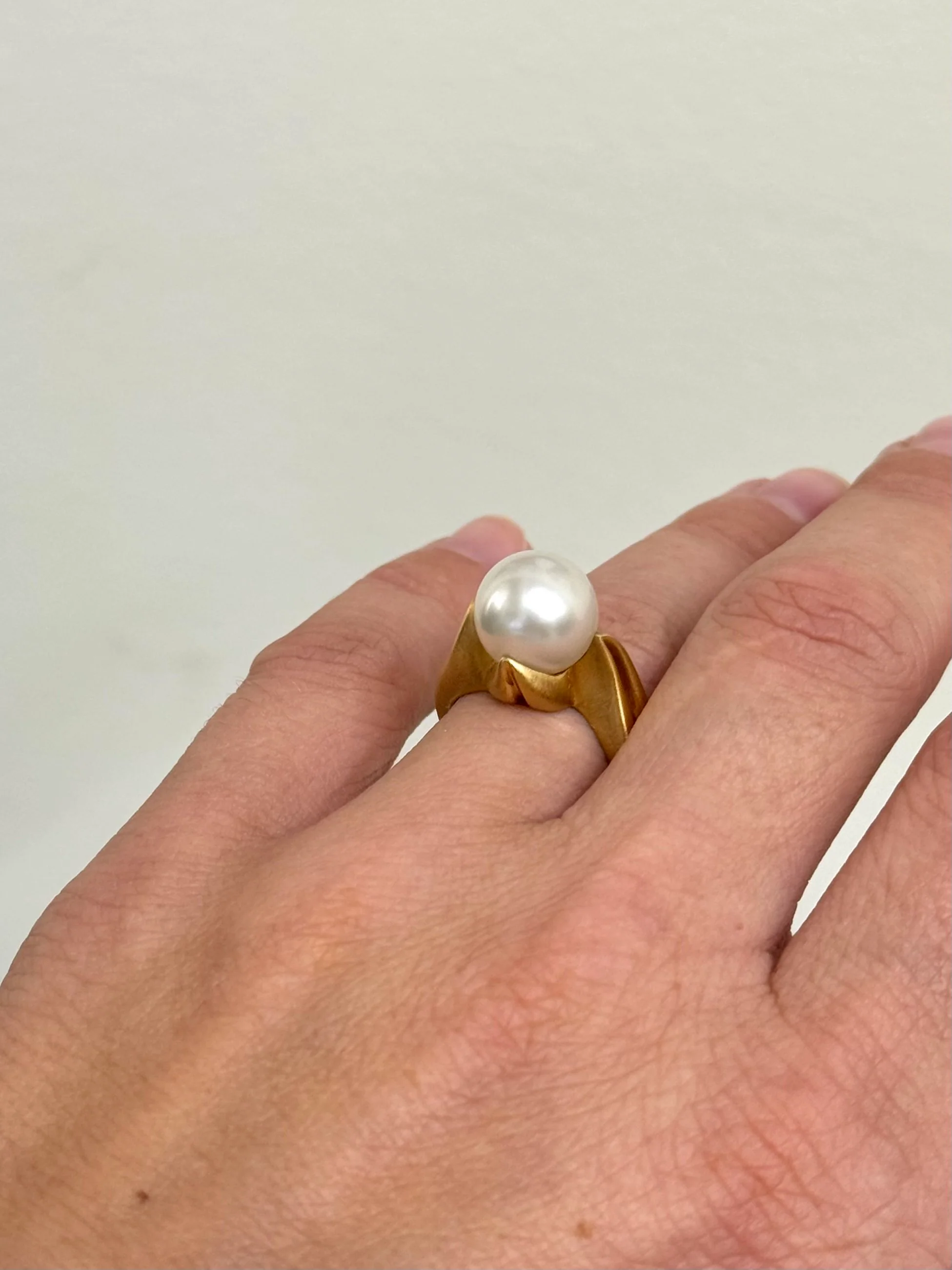 Assael Angela Cummings Flower Bud South Sea Pearl Gold Ring