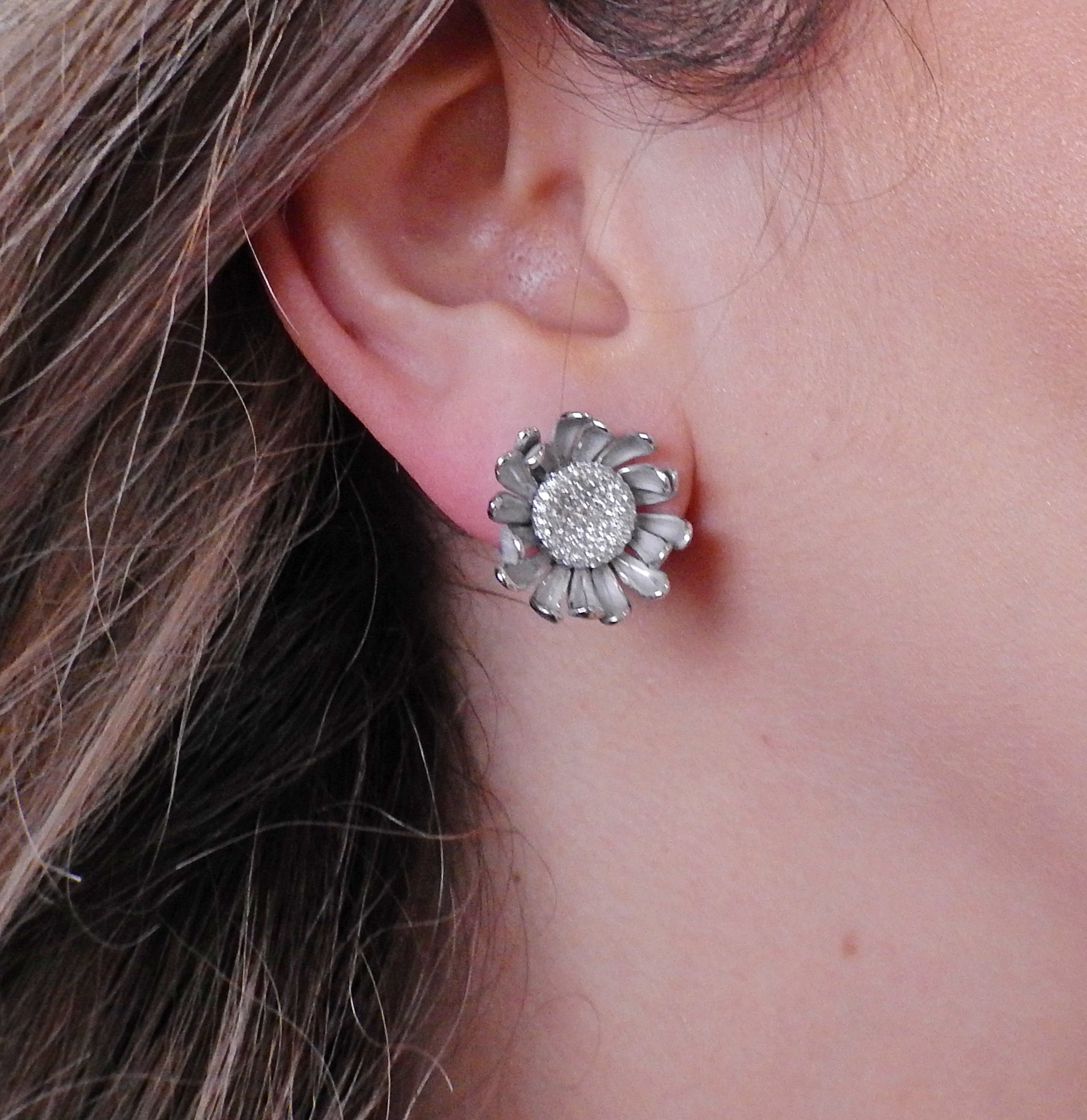Annamaria Cammilli Prelude Diamond Gold Flower Earrings - Replica Luxury Handbag Store