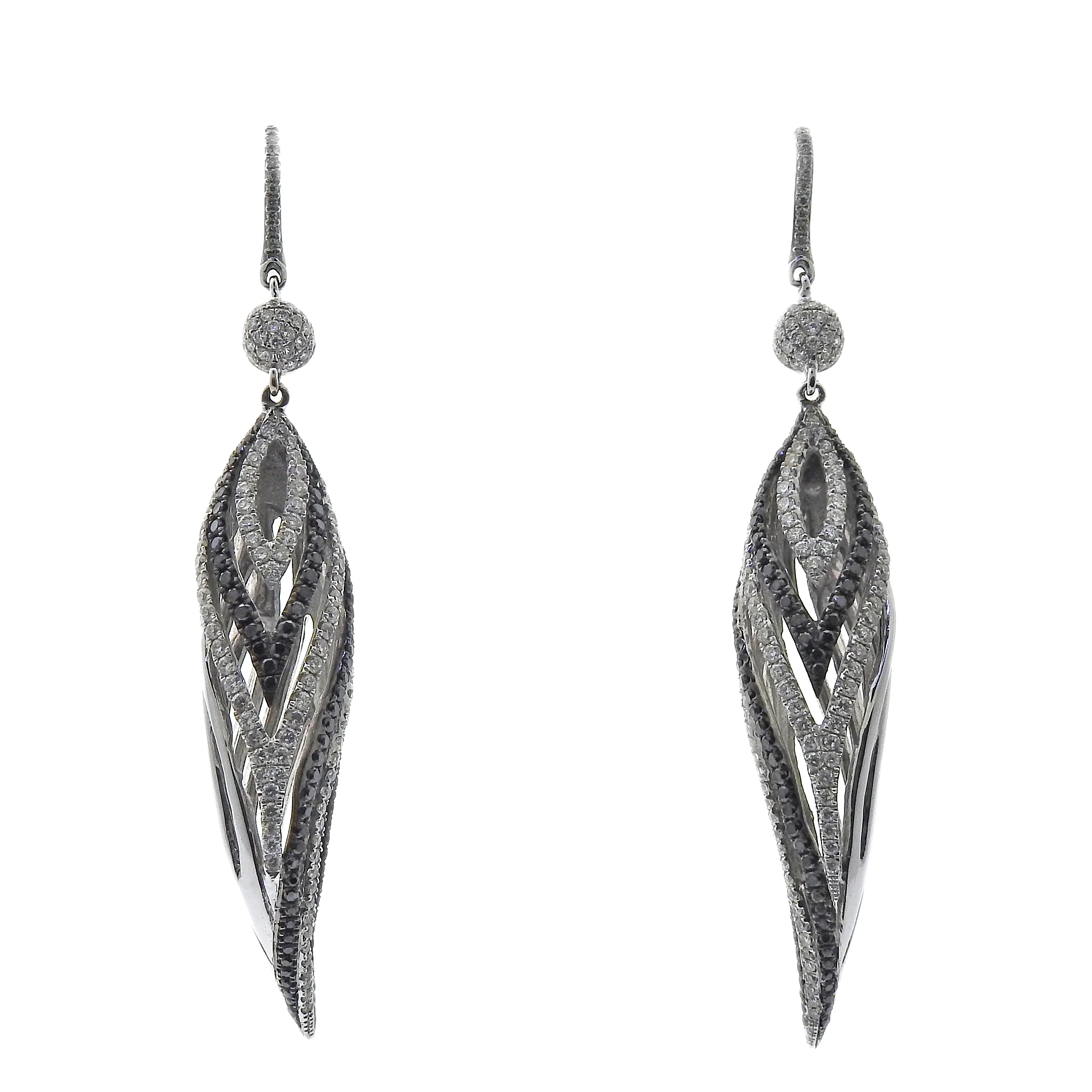 Anna Hu Gold Diamond Earrings